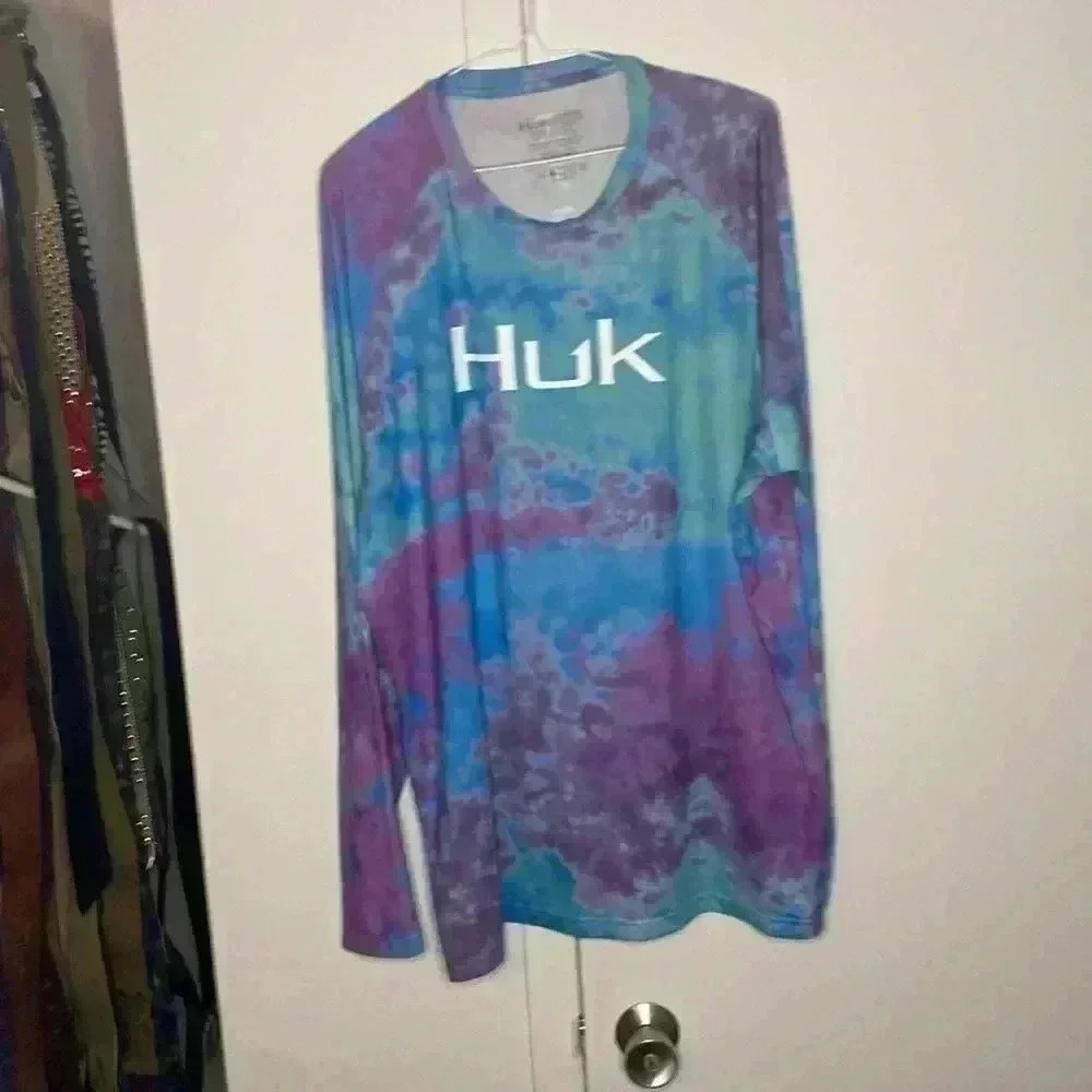 Huk fishing Men’s XLarge